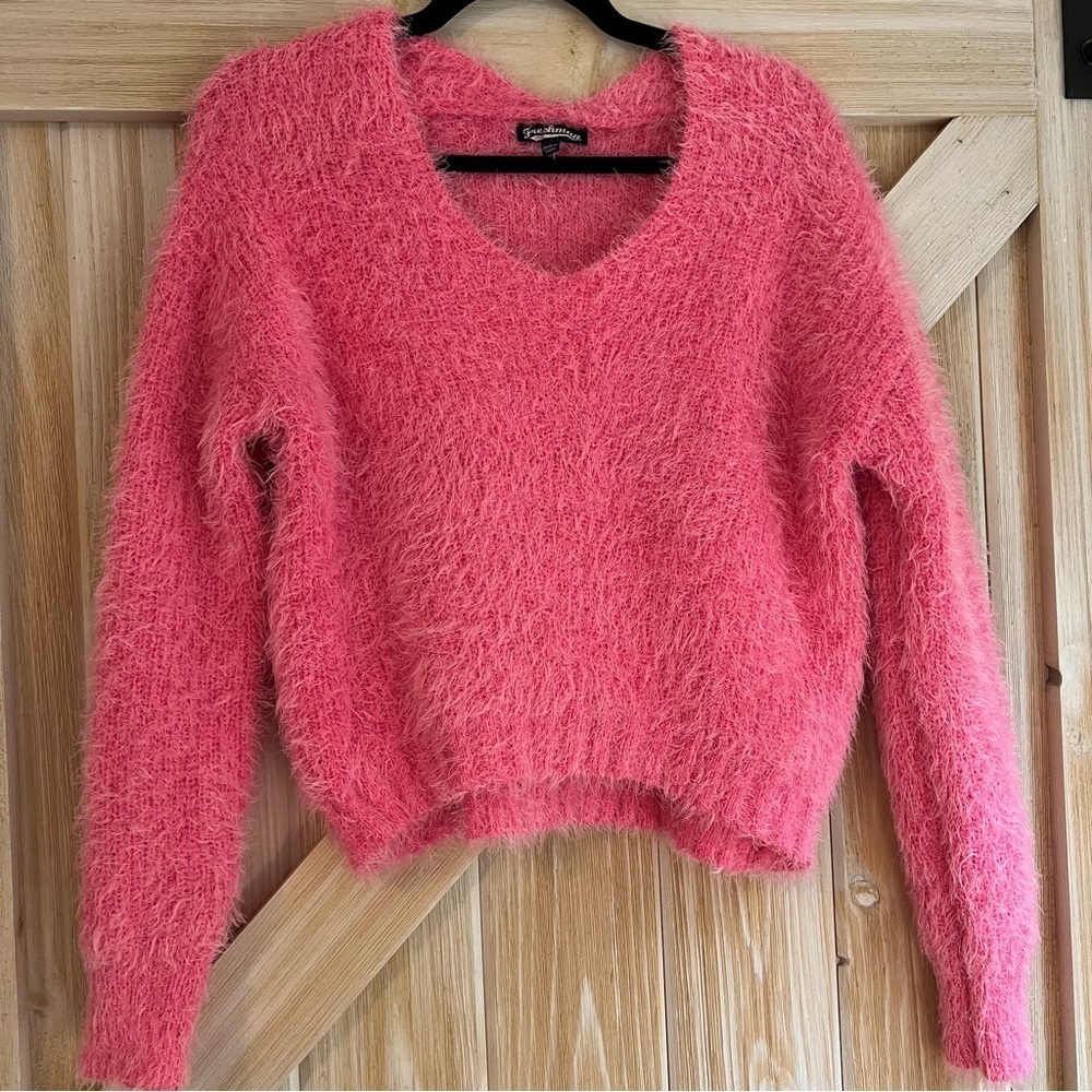 fFuffy neon pink sweater by freshman
size medium - Picture 3 of 8